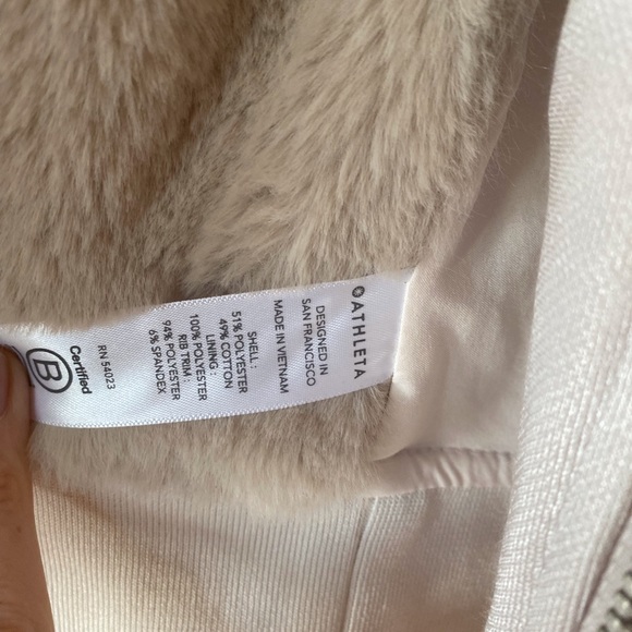 ATHLETA Luxe —designed in S.F. NWT - Picture 7 of 7